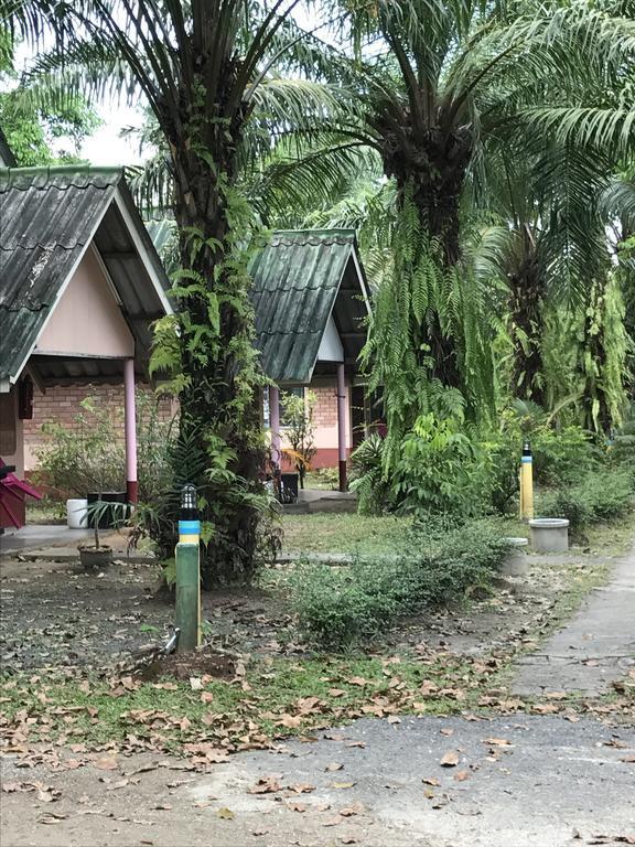 Cashew Nut Bungalows Hotel Ao Nang Esterno foto