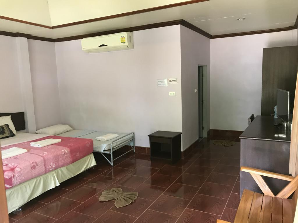 Cashew Nut Bungalows Hotel Ao Nang Esterno foto